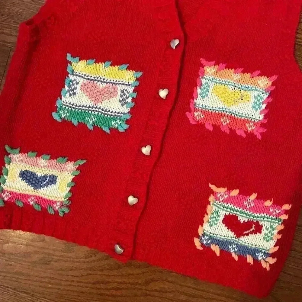 Vintage Embroidered Patchwork Hearts Sweater Vest Size Medium Hand Knit Cottage - Picture 4 of 9